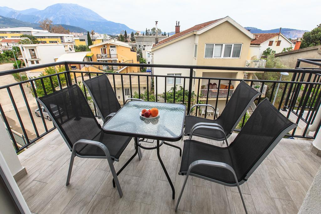 Apartments Saric Bar Exterior photo